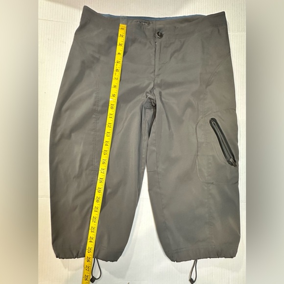 Columbia Women’s Omni Shield Gray Hiking Pants Repellent Size 8w 18L Pre-owned - Picture 3 of 12